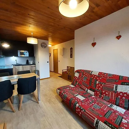 Les Belles Feuilles - 2 Pieces Pour 6 Personnes De 38m 951 Apartment